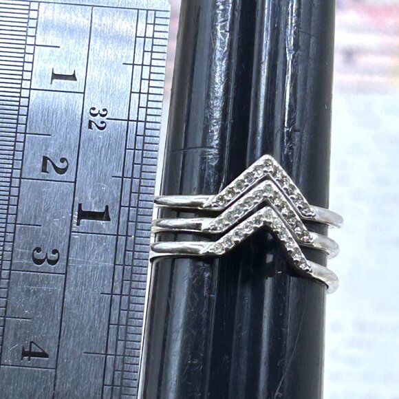 Stella & Dot Silver Crystal Chevron Wide Band Designer Signed Ring - Picture 11 of 13